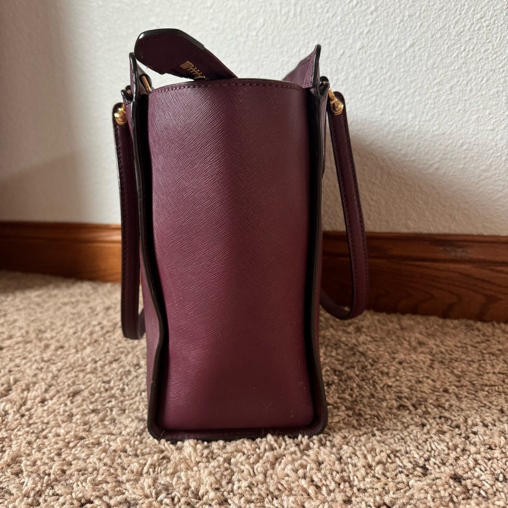 MICHAEL Michael Kors Burgundy Dee Dee Convertible Tote Bag - Picture 4 of 14